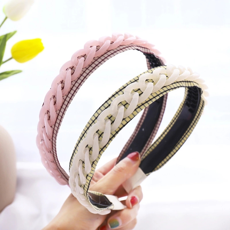 The same style of colorful acrylic chain hair bands and ins girl hair clips from Dongdaemun, South Korea, have entered the street stalls and are selling well for wholesale Specification drawing