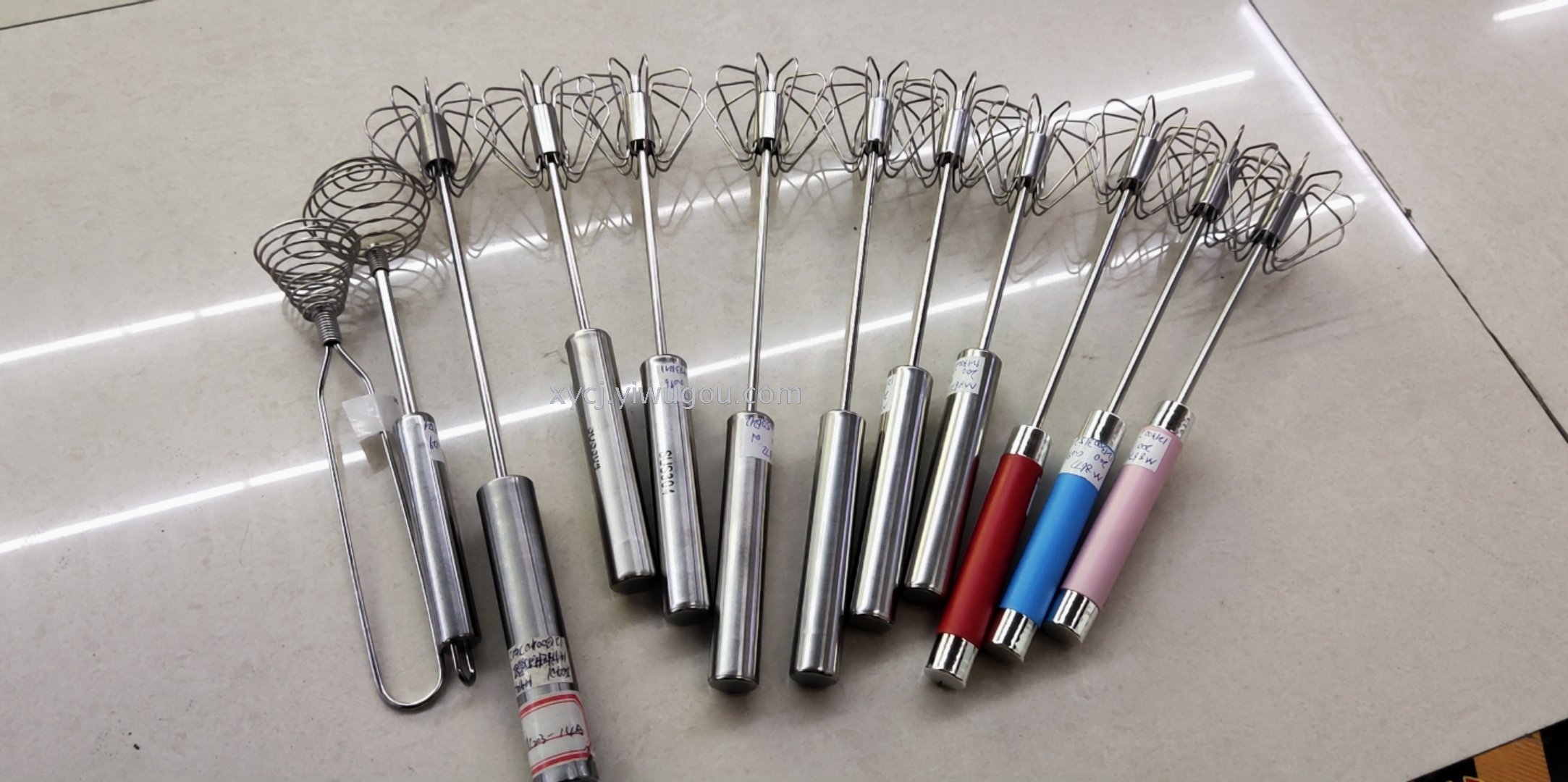 Press the egg beater and electric bubble beater