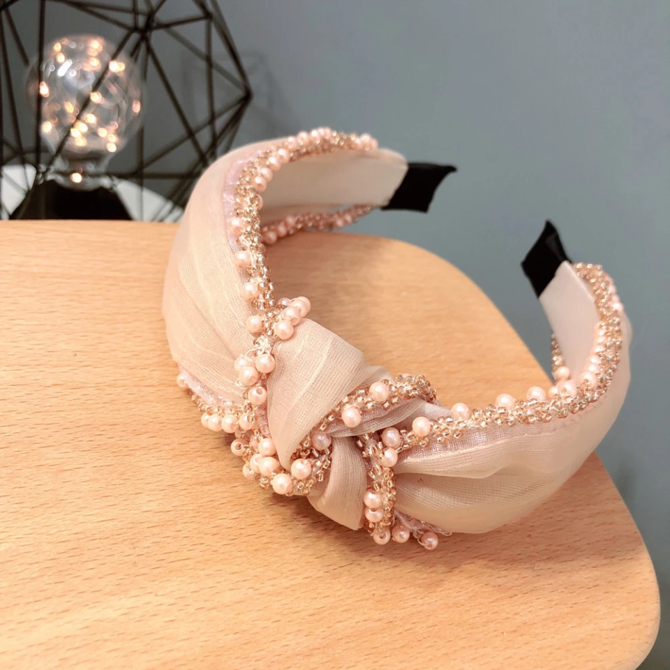 B057 hair band, women's pearl headband, headwear, hair pressing, knotting, sweet, anti-slip, hair tie, hemlock, trendy and simple hair band wholesale Item Picture