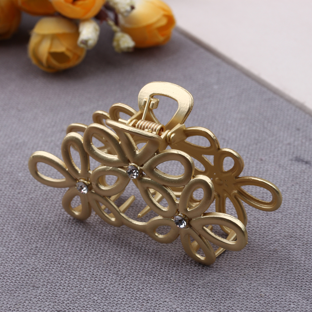 Pudding Station Simple metal medium and small-sized hair clips, back head clips, women's versatile top clips, hair clips, headwear clips Item Picture