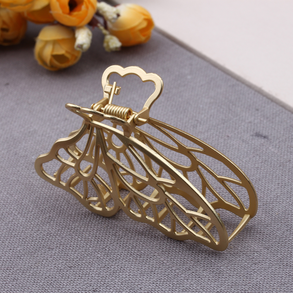 Pudding Station Simple metal medium and small-sized hair clips, back head clips, women's versatile top clips, hair clips, headwear clips Specification image