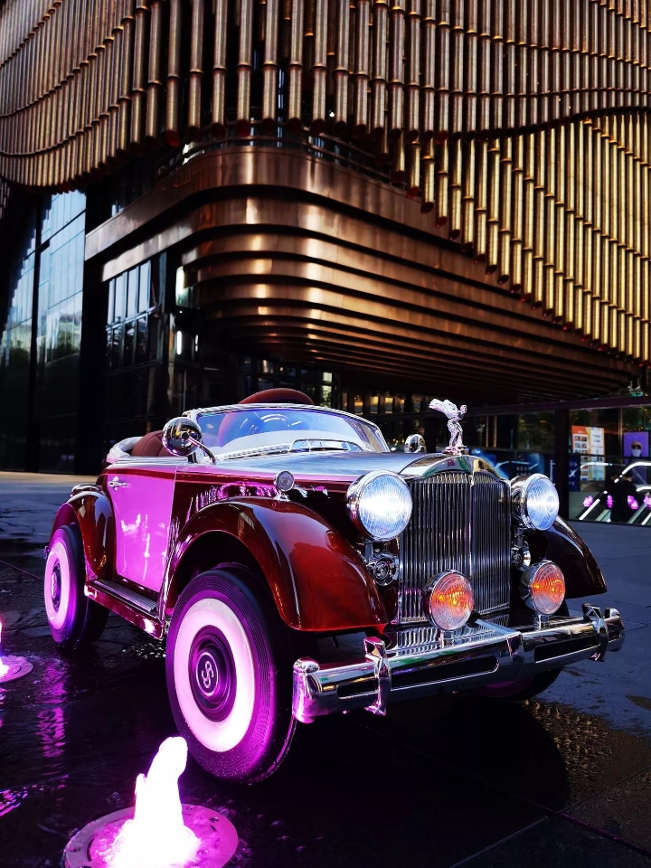 Samat Rolls-Royce children's electric car, vintage car for boys and girls, remote-controlled four-wheel toy car for passengers details Picture