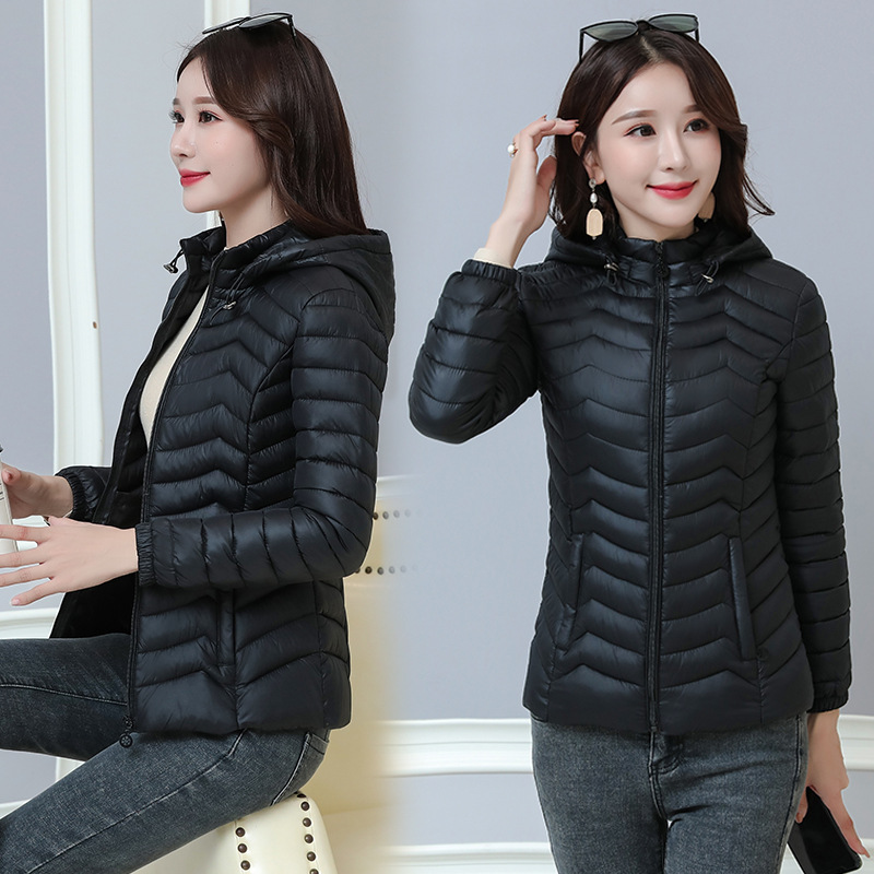 Wholesale of foreign trade inventory of miscellaneous women's cotton-padded jackets, winter coats, and large-sized women's cotton-padded jackets from street stalls details Picture
