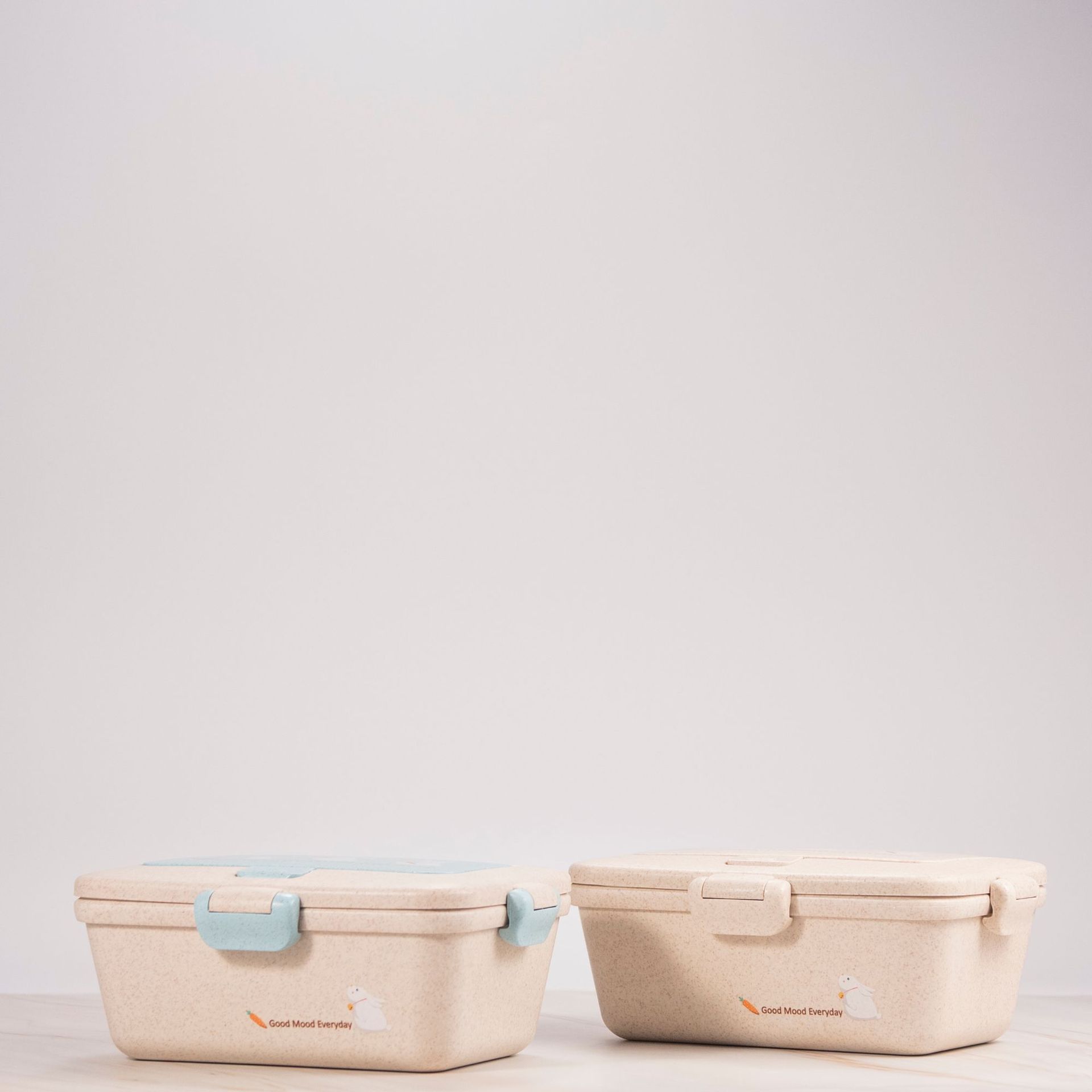 Mutual distribution of wheat straw preservation lunch boxes with tableware, microwave heating, student and office worker lunch boxes and bento boxes Application Scenario
