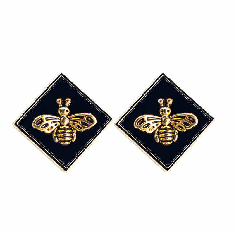 珠宝首饰/耳环/饰品白底实物图