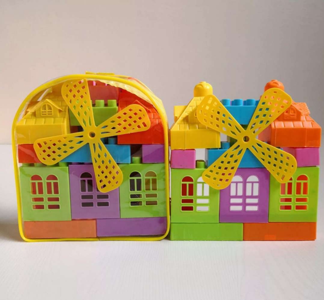 Backpack building blocks, children's large-particle plastic interlocking building blocks, baby early education and intelligence toys wholesale street stalls are selling well details Picture
