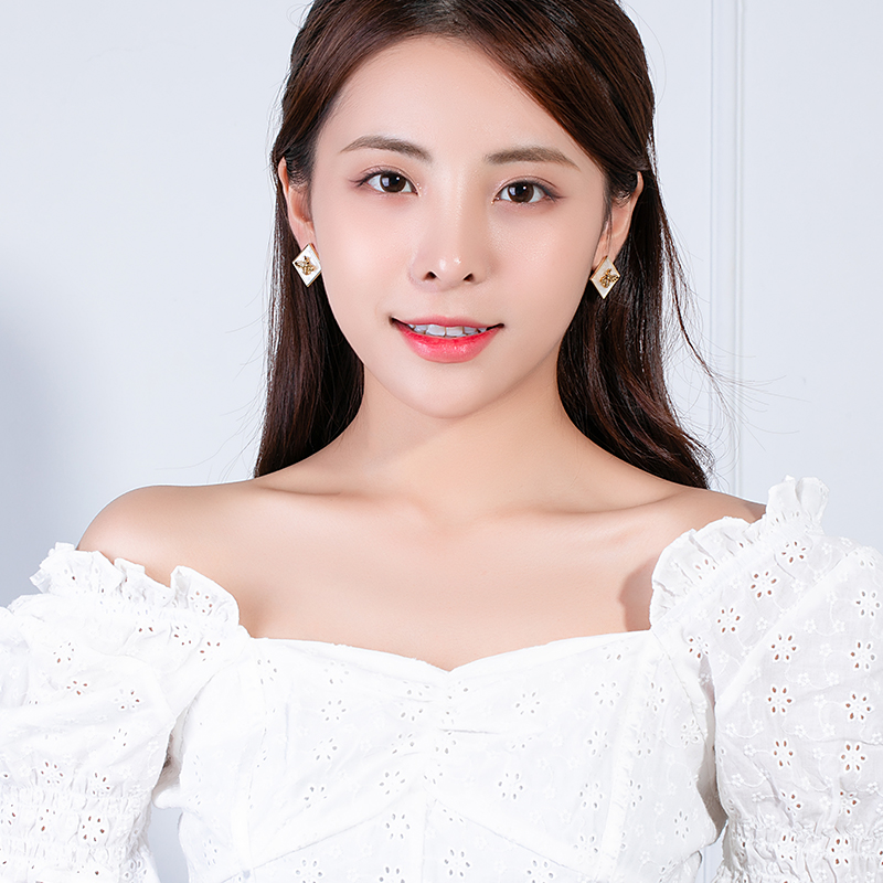 珠宝首饰/耳环/饰品产品图