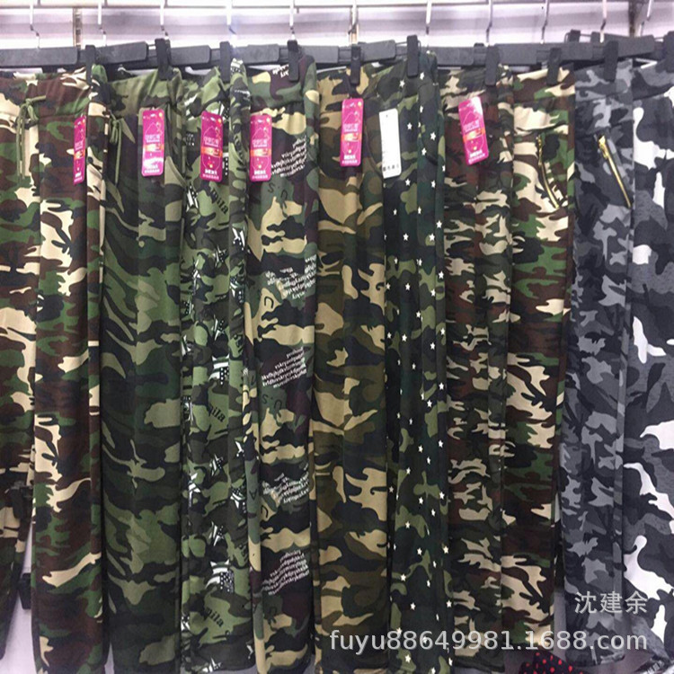 For middle-aged and elderly women in autumn and winter, add fat, oversized, brushed, drawstring camouflage pants, and add fleece milk silk casual leggings for small feet Item Picture