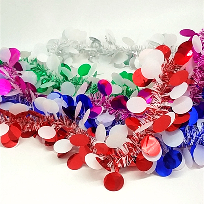 Sunshine Department Store offers 5 wedding and festival decoration items per card, including thickened woolen ribbons and colorful ribbons for Christmas Application Scenario