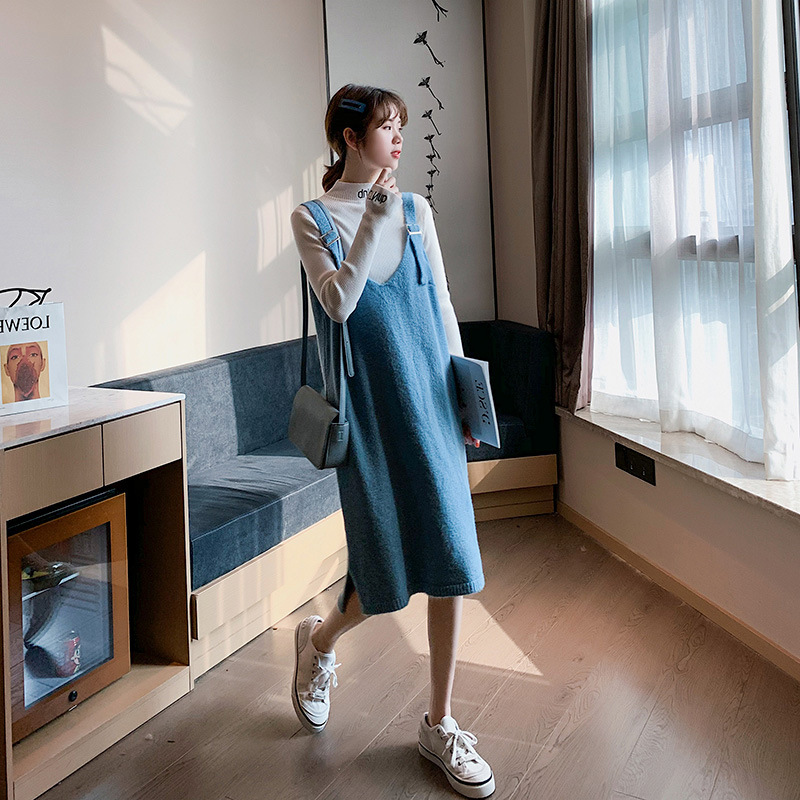 A two-piece set of stylish and chic knitted halter dress with a Korean style, a popular early autumn sweater for women, is versatile and fashionable Specification image