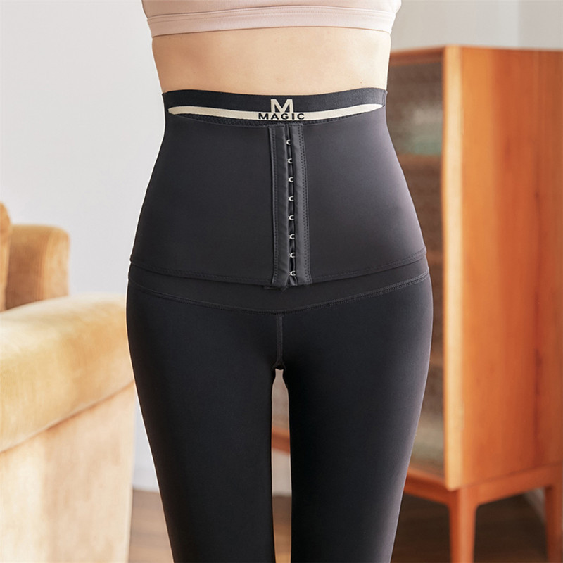 The 2020 winter new Magic button-up high-waisted, tight-fitting, fleece and thickened seamless, warm one-piece pants are worn outside