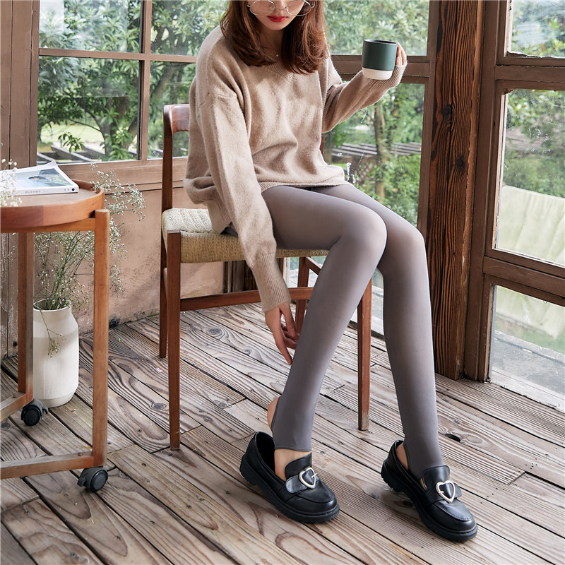 Popular online recommendations: Fake fleshy leggings, flight attendant gray skin-penetrating one-piece pants, flight attendant socks, winter thickened one-piece pants for outerwear details Picture