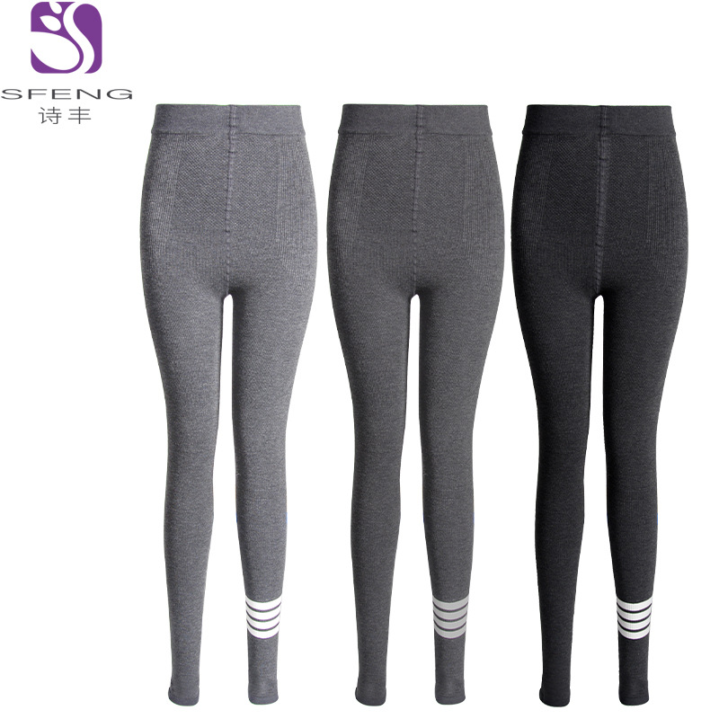 Yan Jie's new Spring and Autumn four-bar threaded luminous pants are highly versatile and can be worn as outerwear. They are high-waisted and slimming for women. They are also available for one-piece delivery