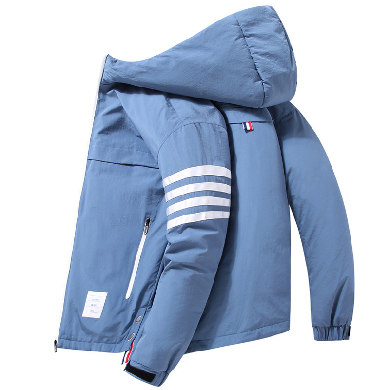 The best-selling TB four-bar title comes with its own traffic. 2020 Winter thickened hooded down jacket for men, short style, and young people Application Scenario