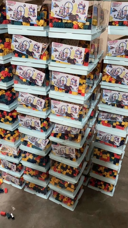 The cake gift box set of building blocks for children's intelligence and brain-stimulating early education is selling well at the street stall Specification drawing