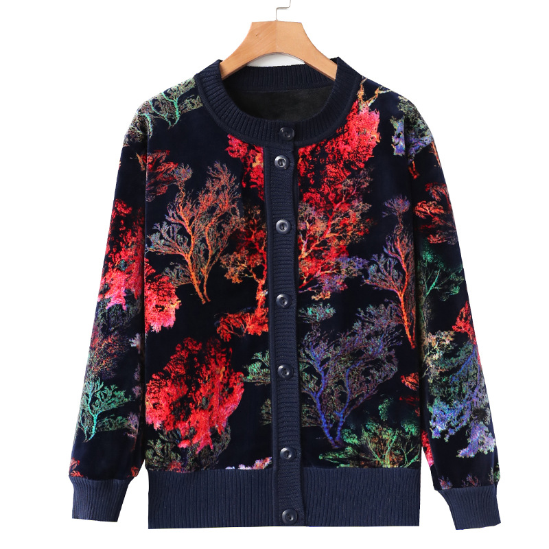 Women's sweaters for middle-aged and elderly people in autumn and winter, double-sided fleece warm cardigans. Thickened clothes for mothers and fleece cardigans for elderly women