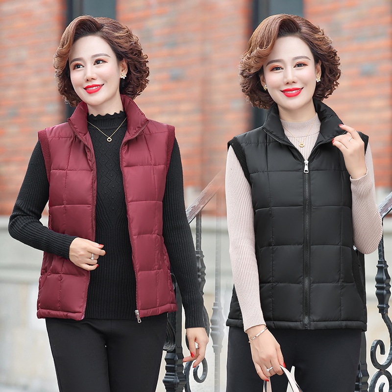The new winter down cotton vest for women's short coat is a versatile Korean-style loose student waistcoat without sleeves