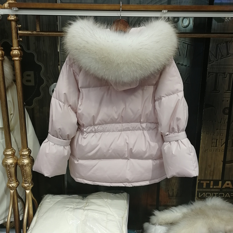 The new Dongdaemun casual short hooded princess with a large fur collar and flared sleeves fitted hooded thick down jacket Application Scenario