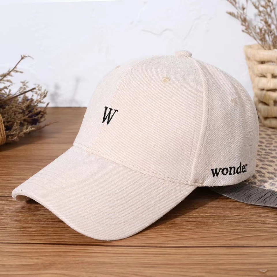 Ladies' autumn and winter Korean-style sunshade baseball caps, outdoor casual and versatile sun protection baseball caps, other categories Item Picture