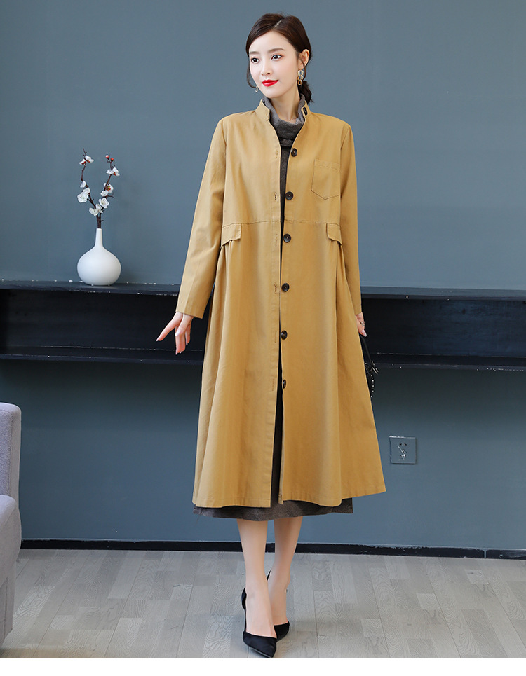 The new autumn 2020 trench coat for women is elegant and stylish. It's a middle-aged mother's overcoat and a long, short coat Item Picture