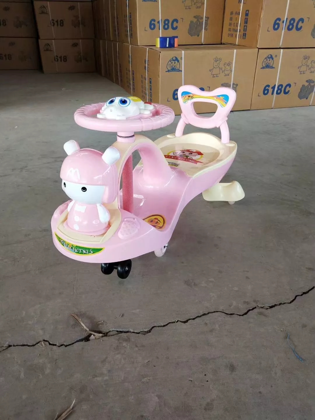 Children's twist-swing strollers to prevent rollover, suitable for boys and girls, with music and lights, toy strollers, are selling well at street stalls and available for wholesale Application Scenario