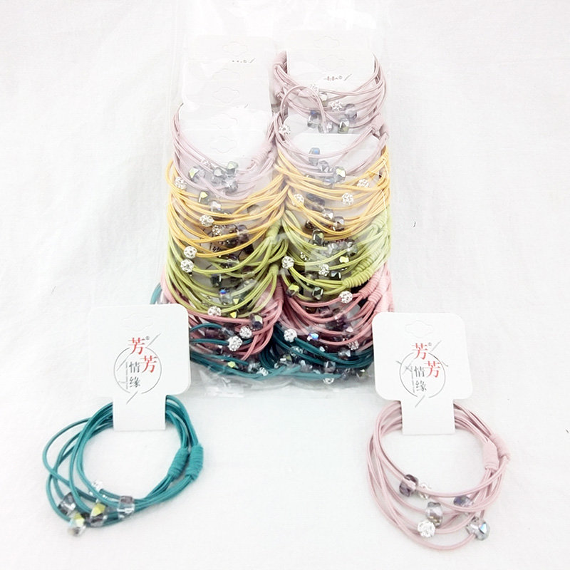 A3125 multiple crystal leather band accessories, hair bands, hair ties, headwear, 2-yuan store wholesale and distribution Application Scenario