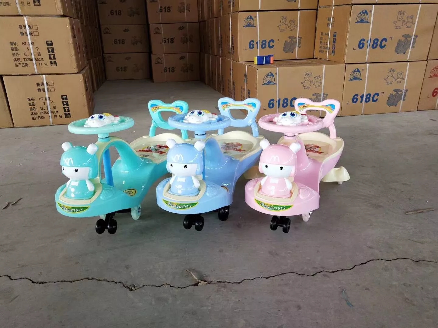 Children's twist-swing strollers to prevent rollover, suitable for boys and girls, with music and lights, toy strollers, are selling well at street stalls and available for wholesale full figure