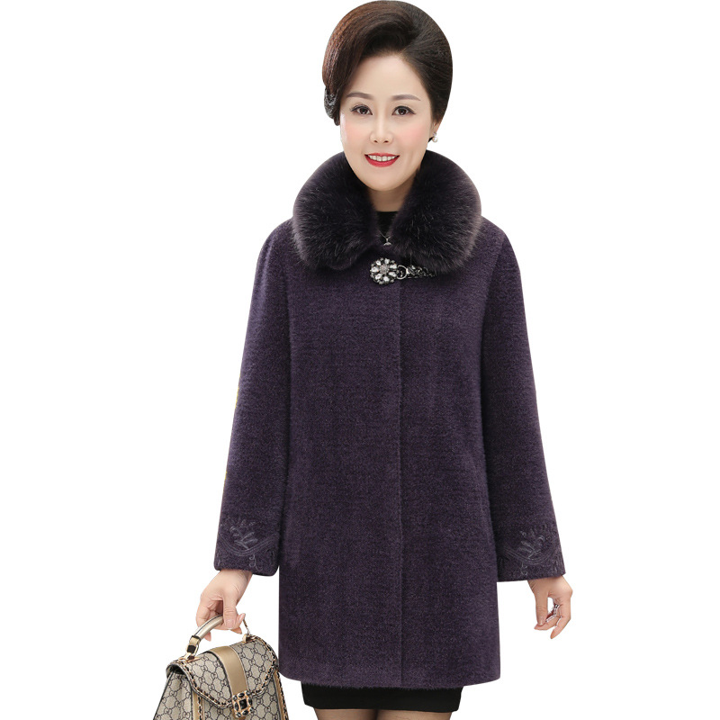 The new women's clothing faux mink fur coat with cotton and thickening is a popular large-sized mom coat on the Internet Item Picture