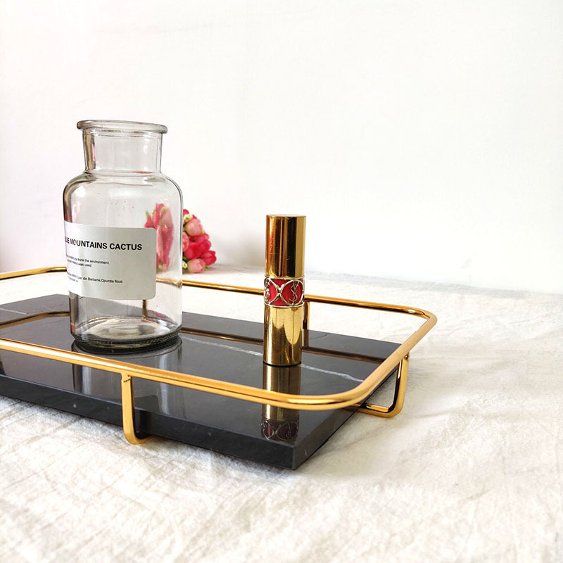 Factory direct sales of European-style marble-patterned metal trays, fruit plates, hotel and home decorations, ornaments and handicrafts Application Scenario