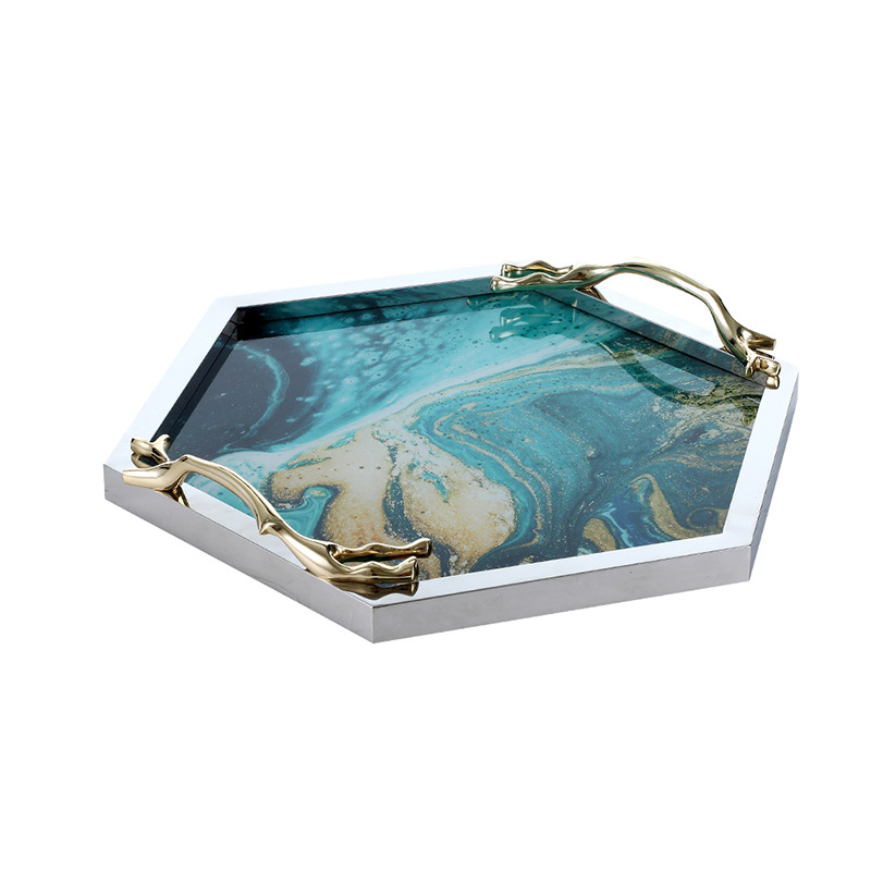Nordic light luxury style creative glass fruit plate, home tea tray, storage tray, living room decoration plate, display plate with copper handle Application Scenario