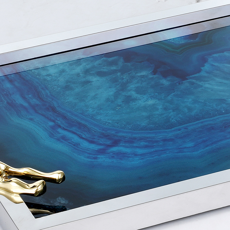 Factory direct sales of metal glass trays, light luxury agate ornaments, model room decoration, living room coffee tables, storage and arrangement Specification image