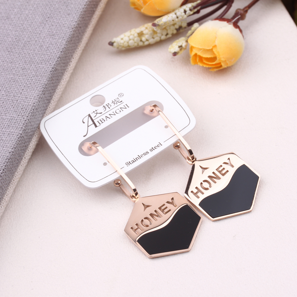 A new Korean style of stylish long titanium steel earrings, pendants, round stud earrings and tassel earrings Specification image