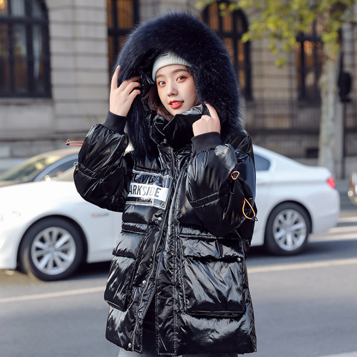 Out-of-season new Korean style patent leather glossy thickened loose 貉子 large fur collar drawstring personalized down jacket for women 's fashion details Picture