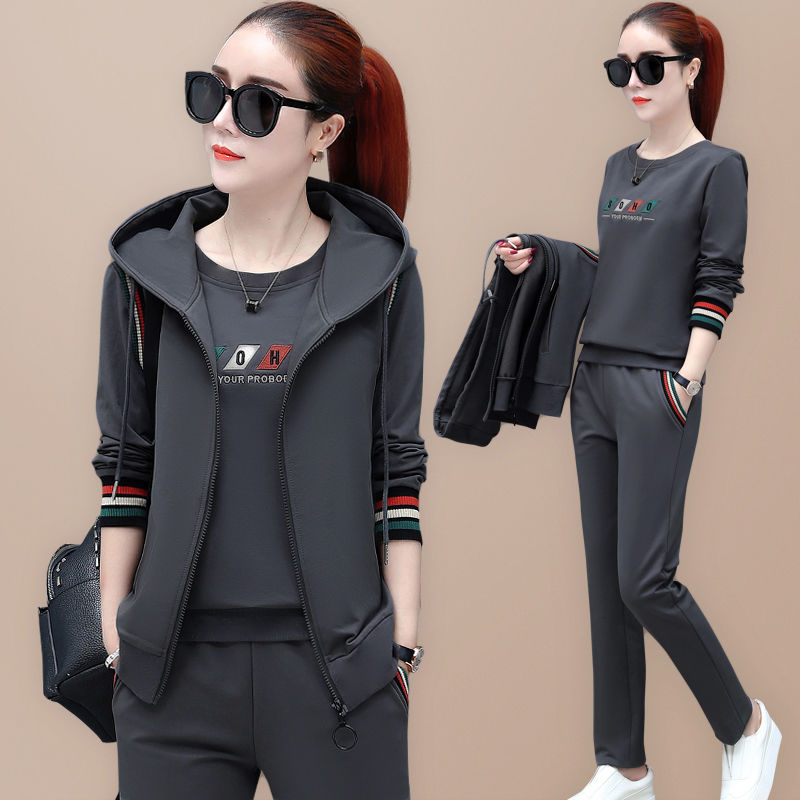 The new Spring and Autumn women's clothing autumn collection is a trendy and stylish casual sportswear set and a three-piece sweatshirt Application Scenario