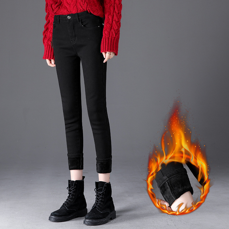 High-waisted jeans for women with petite feet in autumn 2019, with fleece for slimming and black for height-increasing tight-fitting women in winter