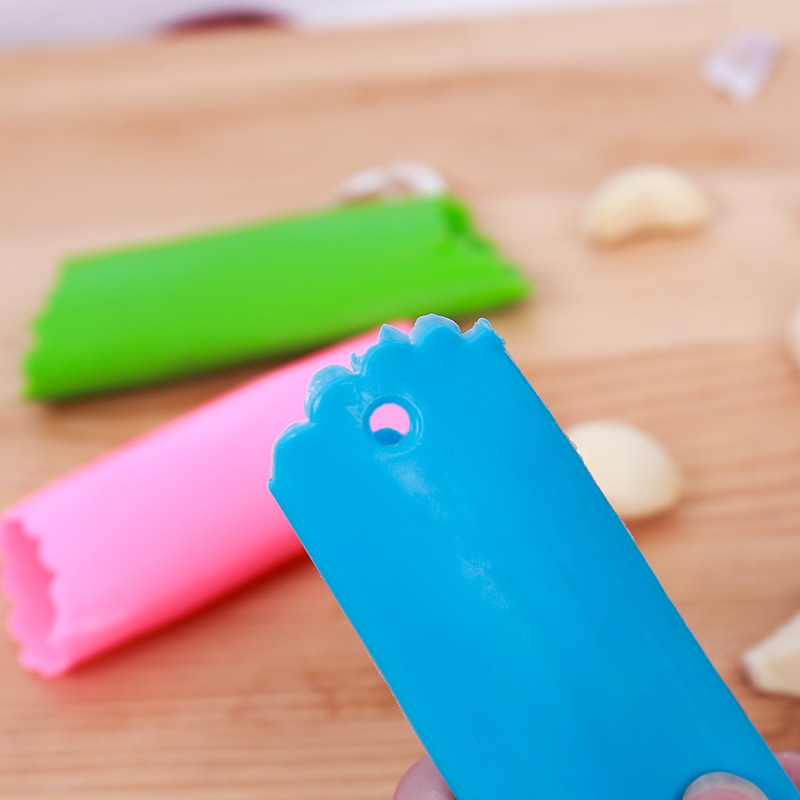 Manual garlic peeler, garlic peeler, garlic peeler, household kitchen garlic peeler that doesn't hurt hands, tool for peeling garlic bulbs details Picture