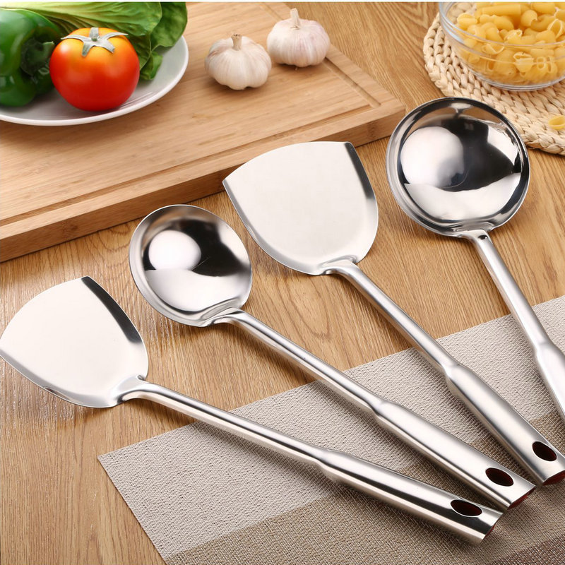 The manufacturer supplies a two-piece set of HD non-magnetic thickened stainless steel spatulas and kitchenware, as well as household heat-resistant soup spoons and pot spatulas Application Scenario