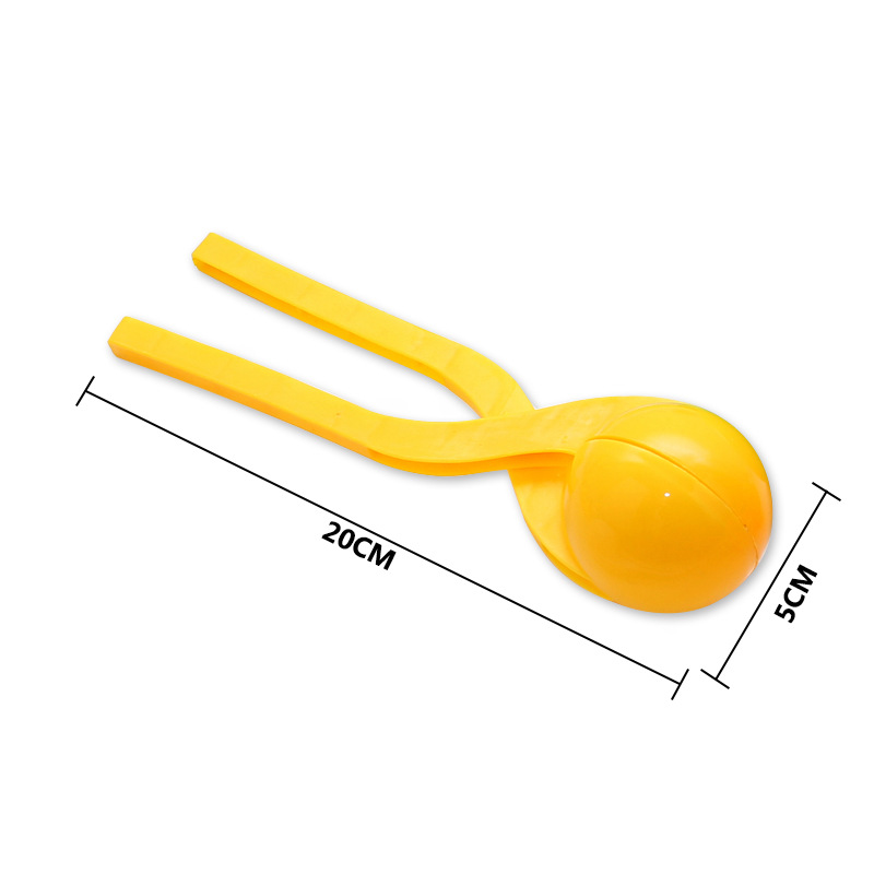 Snowball tongs, snowball fight gadgets, children's winter outdoor toys, snowball tongs, snowmen, snowball tongs, beach ball tongs Application Scenario