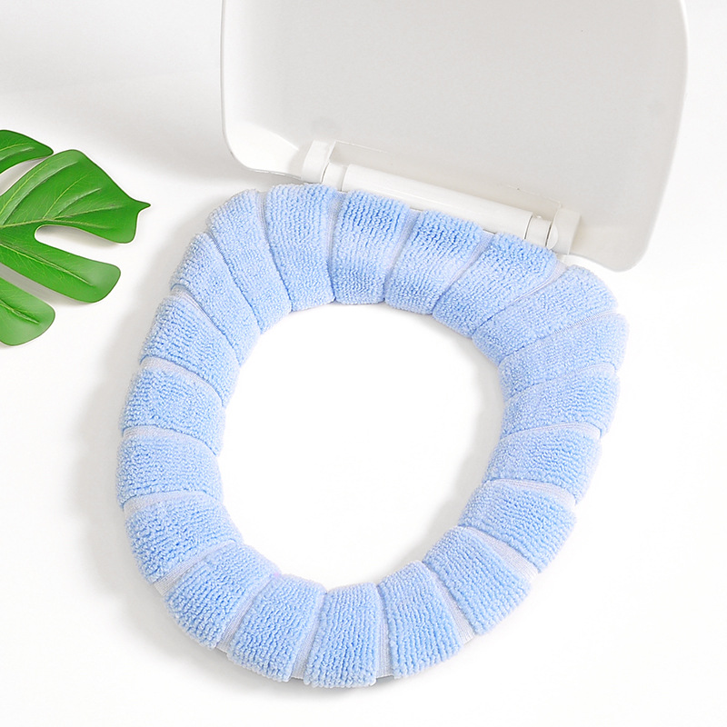 Toilet Seat Cover Household Winter Thickened Plush Toilet Seat Cover Four Seasons Universal Seat Cover Knitted Cover Application Scenario