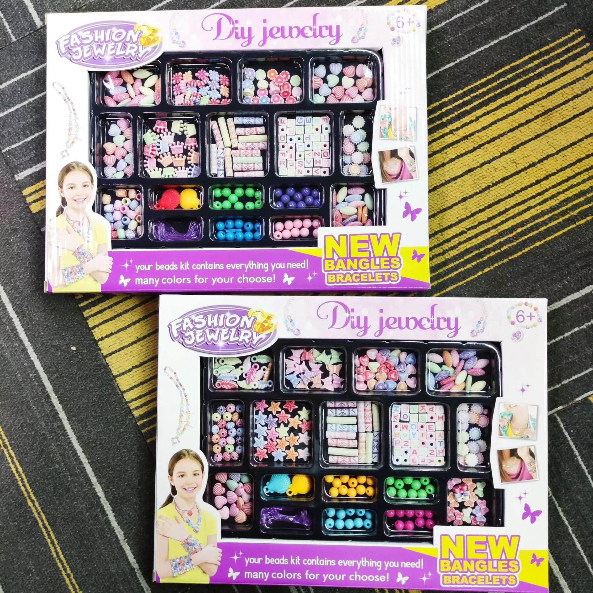 Children's educational beaded DIY handmade jewelry bracelets, necklaces, colored beads, 6-12-year-old educational toys, cross-border bestsellers h Application Scenario