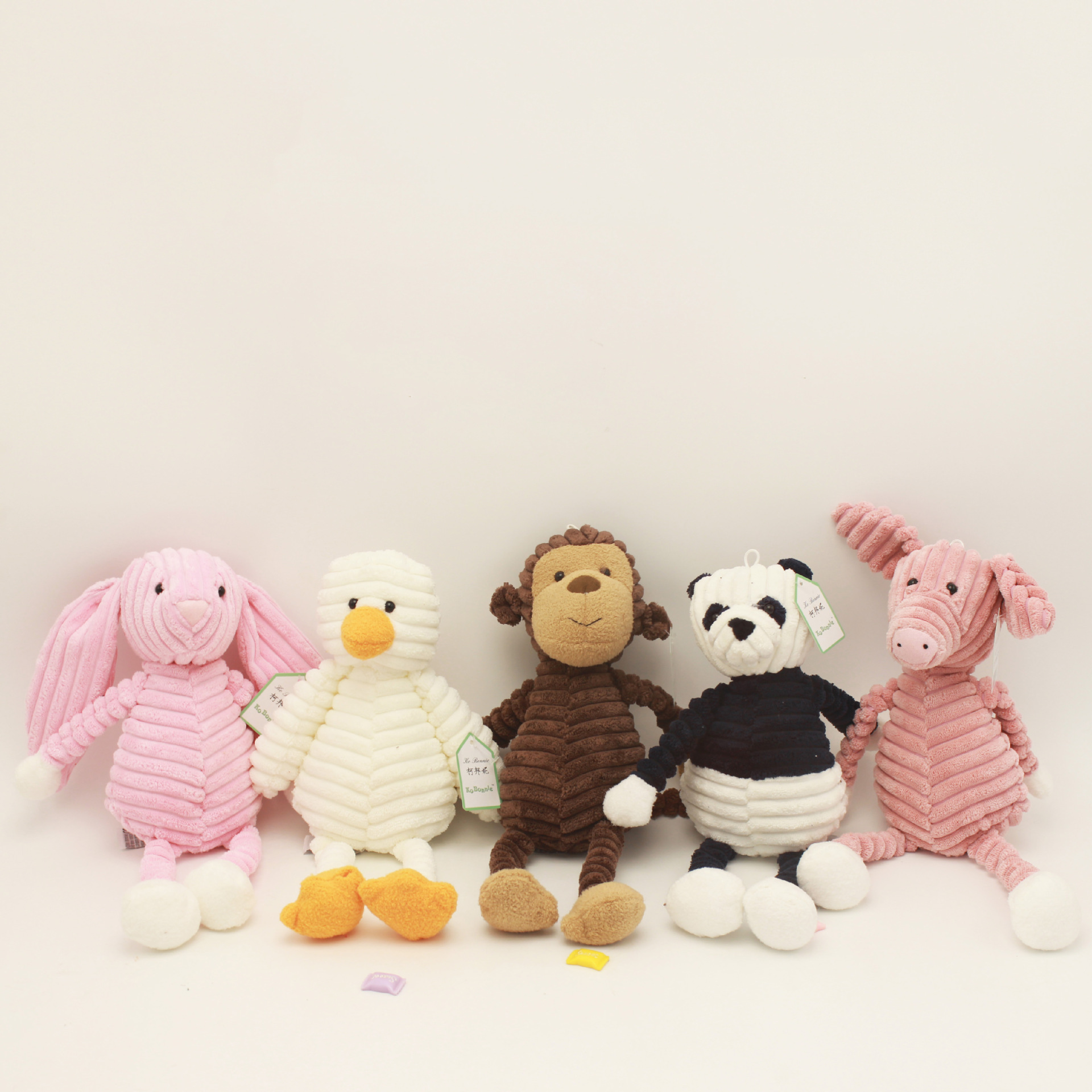 Creative animal doll claw machine doll wholesale manufacturer supply new striped animal plush toy dolls Application Scenario