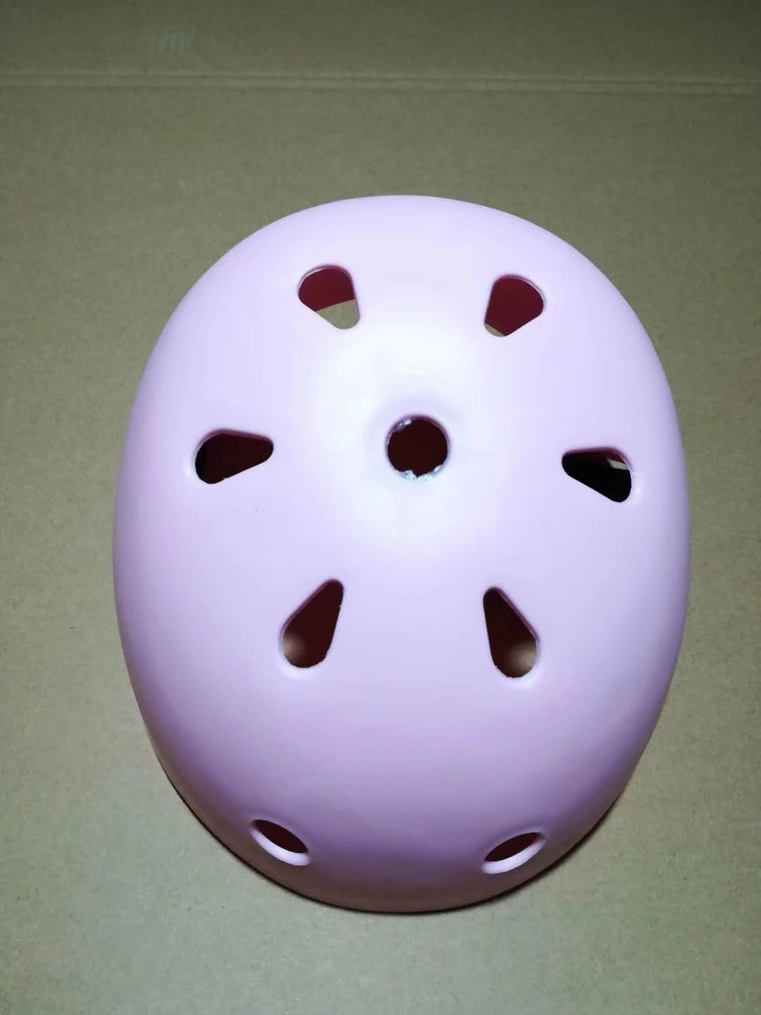 Factory direct sales of children's A3 model plum blossom helmets, roller skates, children's sports and outdoor cycling equipment are selling well at street stalls Specification drawing