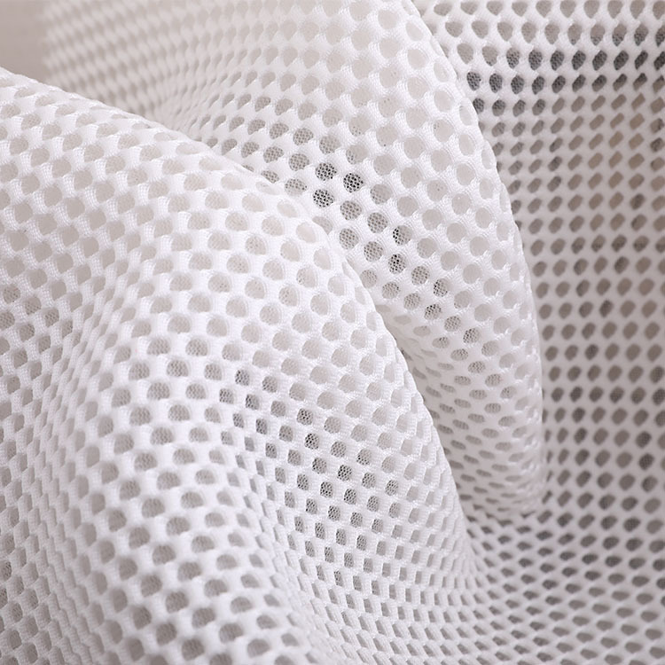 All-polyester sandwich mesh fabric dyed single-bottom mahjong mesh fabric for spring and summer luggage and shoe materials knitted mesh fabric Application Scenario