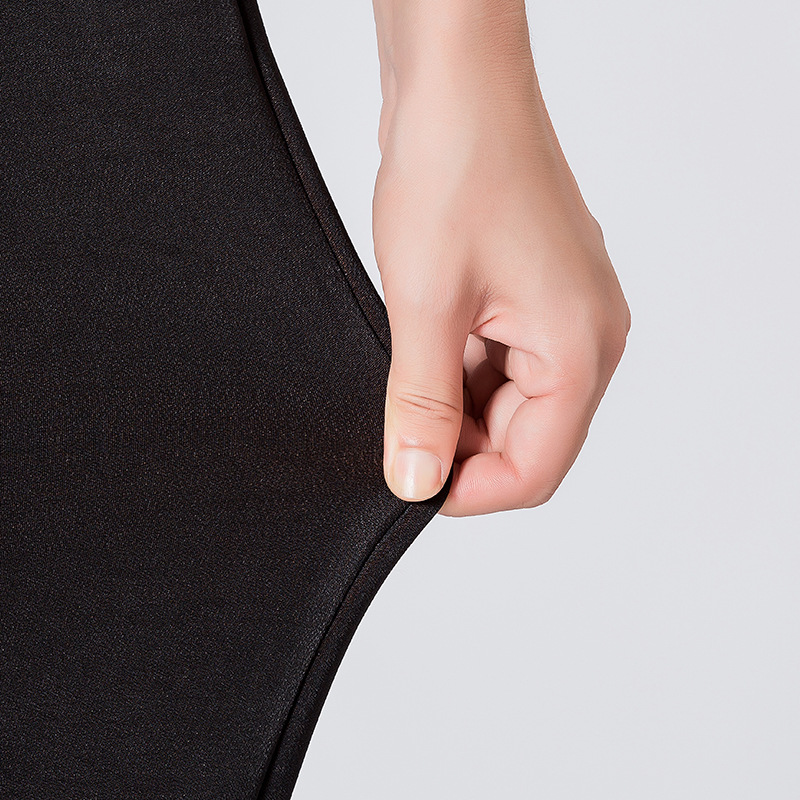 New fleece and thickened winter golden fleece straight-leg wide-leg women's trousers, warm and loose, large-sized casual trousers for middle-aged and elderly women Application Scenario