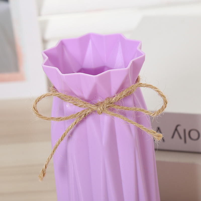 Plastic vases, Nordic-style creative living room ornaments, simple home flower arrangements, pe imitation porcelain dry vases in stock from the manufacturer Specification image