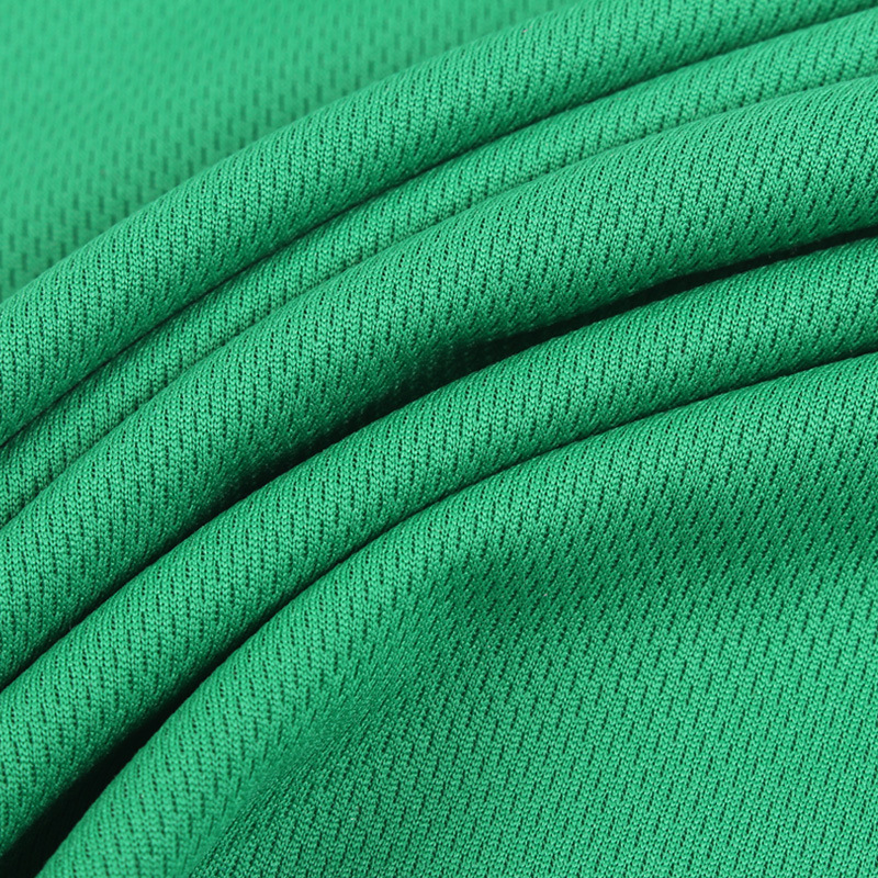 We offer a large supply of weft knitted bird's eye fabric, quick-drying all-polyester double-sided tight sportswear and elastic swimming suit fabric details Picture