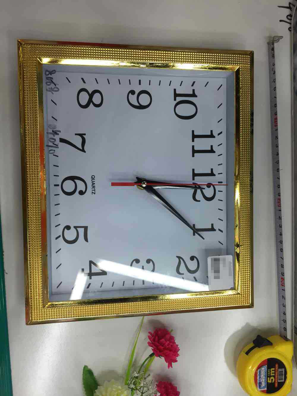 义乌9.9元小商品批发 经典家庭生活用品金色塑料外壳8068大挂钟