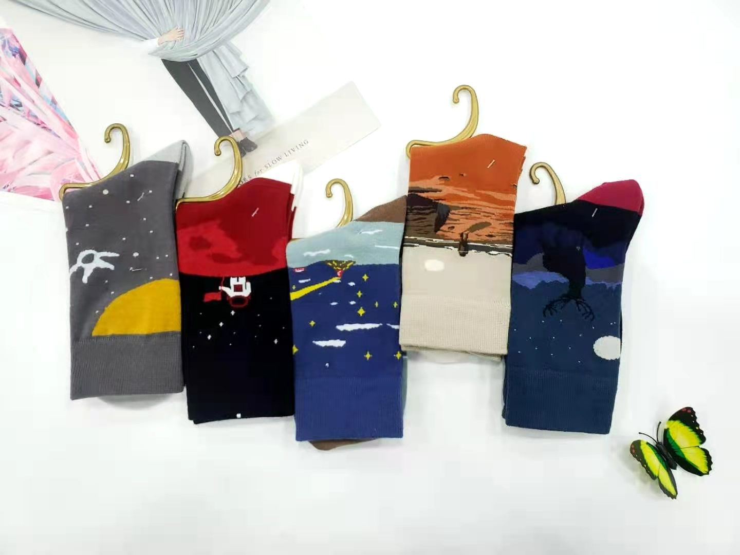 Wholesale of original and new personalized Japanese-style trendy socks and stylish men's and women's combed cotton mid-calf socks for autumn and winter 2020 Application Scenario