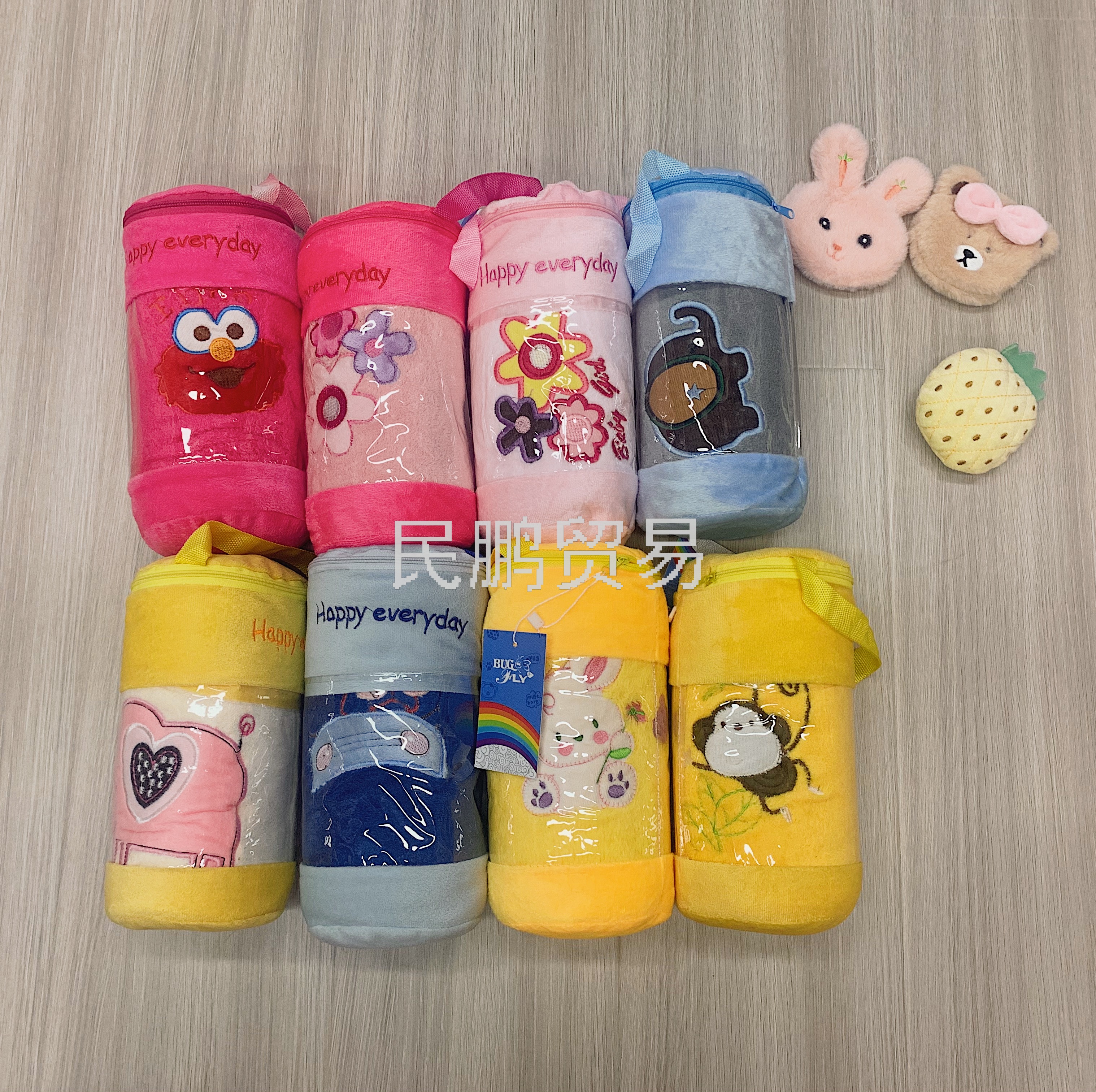 Flannel embroidered blanket, suitable for children and adults, candy bag with mixed colors and patterns