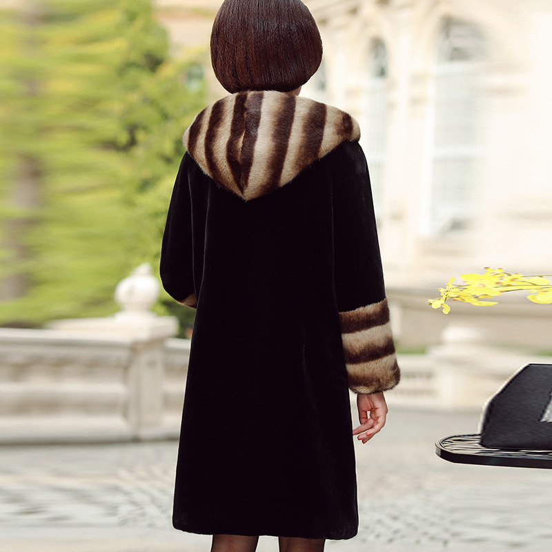 New women's mink coat for middle-aged and elderly women in winter, large-sized noble fur coat for middle-aged mothers F Specification image